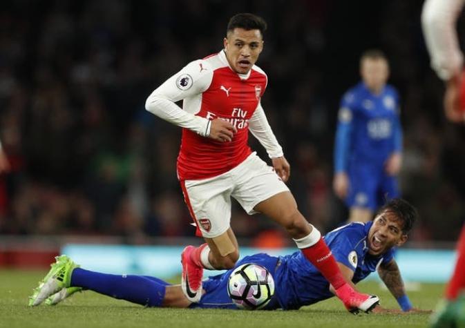 Premier League: Arsenal junto a Alexis Sánchez logra un laborioso triunfo ante Leicester