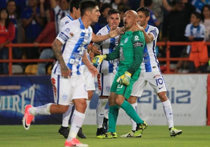 [VIDEO] Pachuca rescata empate en el último minuto con gol de legendario arquero