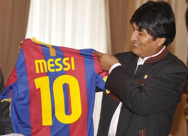 Evo Morales celebra fallo de la FIFA sobre Lionel Messi
