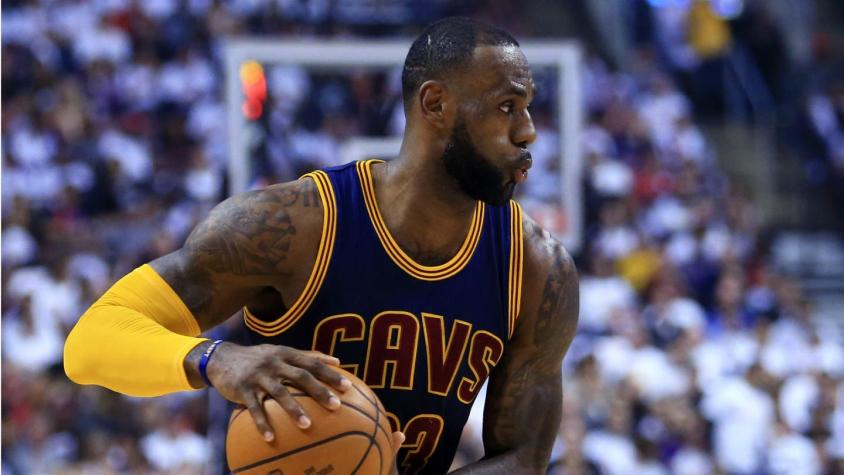 Cavaliers barren con los Raptors y avanzan a final de la Conferencia Este de la NBA