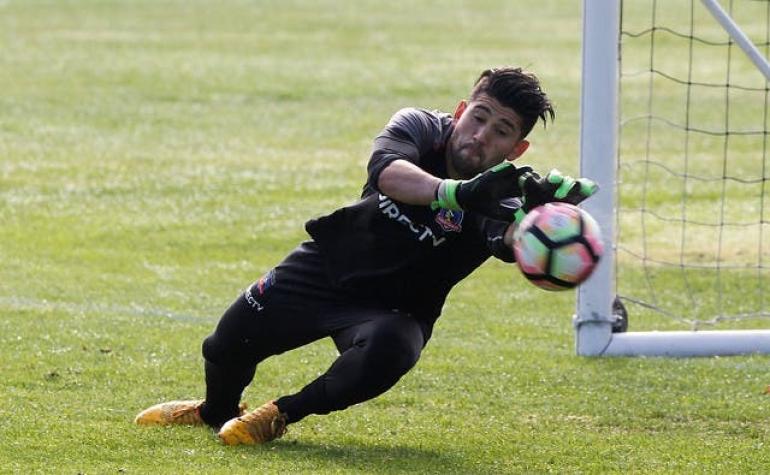 Álvaro Salazar confiesa que su ídolo es Claudio Bravo y disfruta titularidad en Colo Colo
