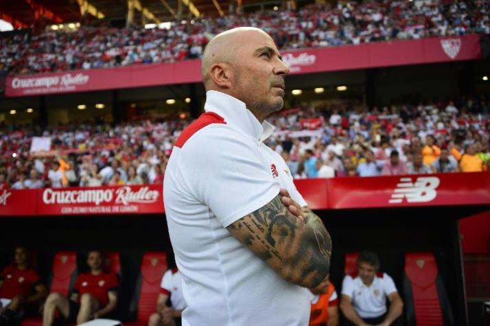 [VIDEO] Triste adiós de Sampaoli de Sevilla: Hinchada lo despide bajo las pifias