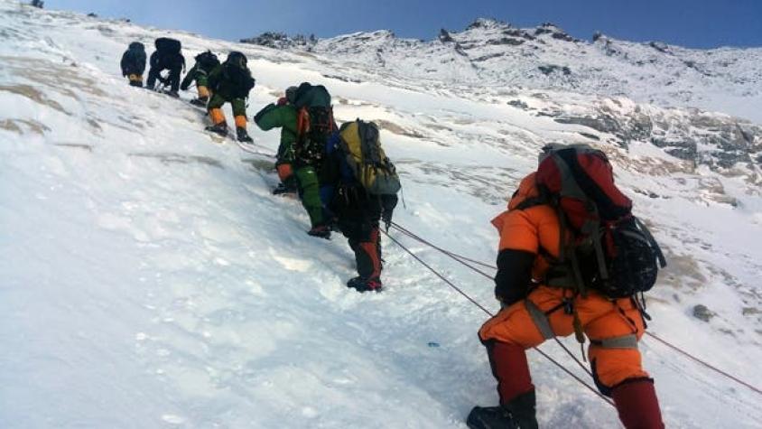 Chile alcanza por séptima vez la cumbre del Everest