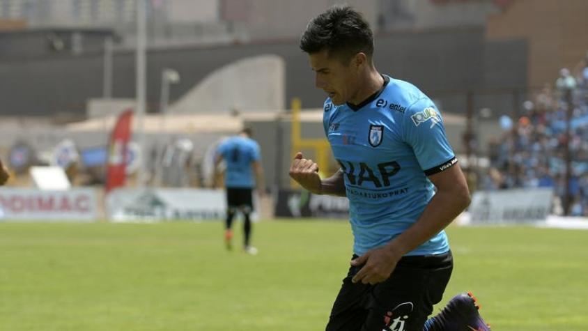 Rafael Caroca admite contactos con Colo Colo y confiesa que “no cierro las puertas a la U”