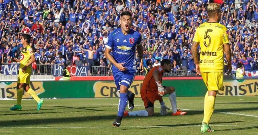 Ronald Fuentes recalca que la prioridad de la "U" es retener a Felipe Mora