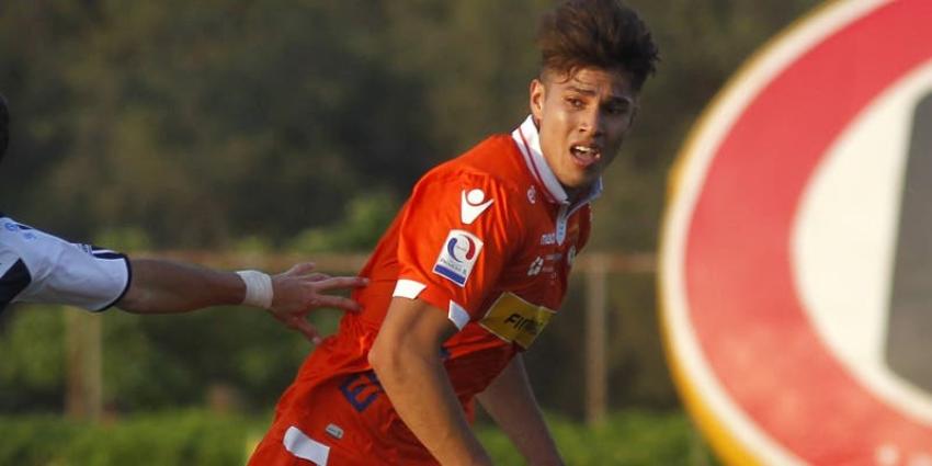 Huachipato anuncia a joven defensor como su primer refuerzo para el próximo torneo