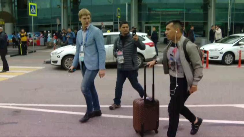 [VIDEO] Sólo falta Alexis: Gary Medel y segundo contingente de “La Roja” ya está en Rusia
