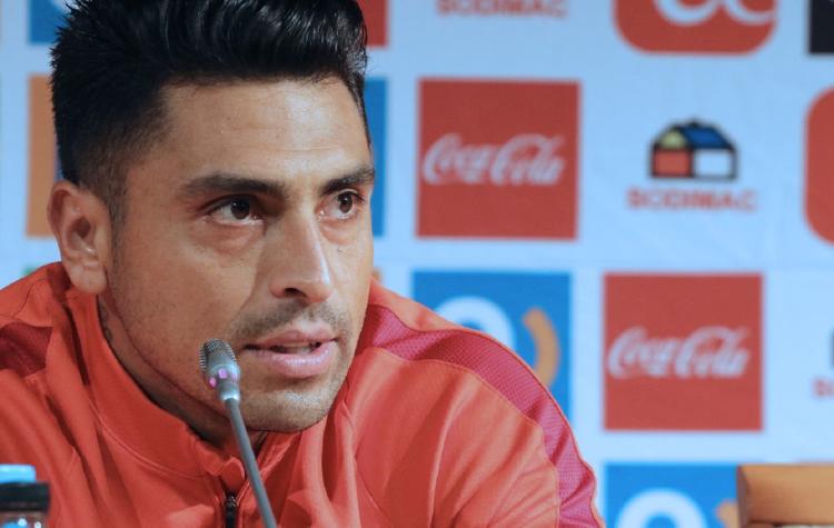 Gonzalo Jara da respaldo a Johnny Herrera ante ausencia de Bravo: “Es un gran atajador”