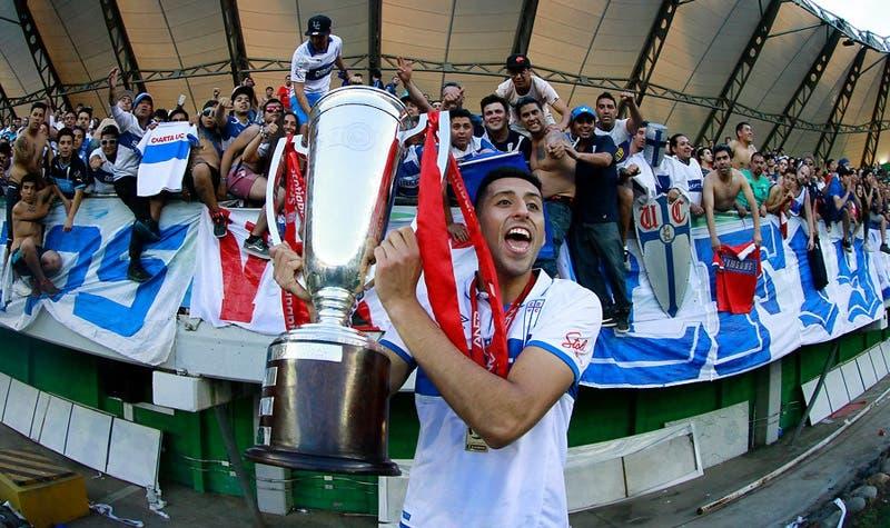 Maripán viaja a España para fichar en Alavés: “Estoy cumpliendo el sueño de ir a una liga grande”