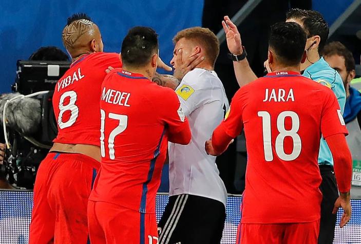 Arturo Vidal revela duro diálogo con alemán Kimmich en final de Copa Confederaciones