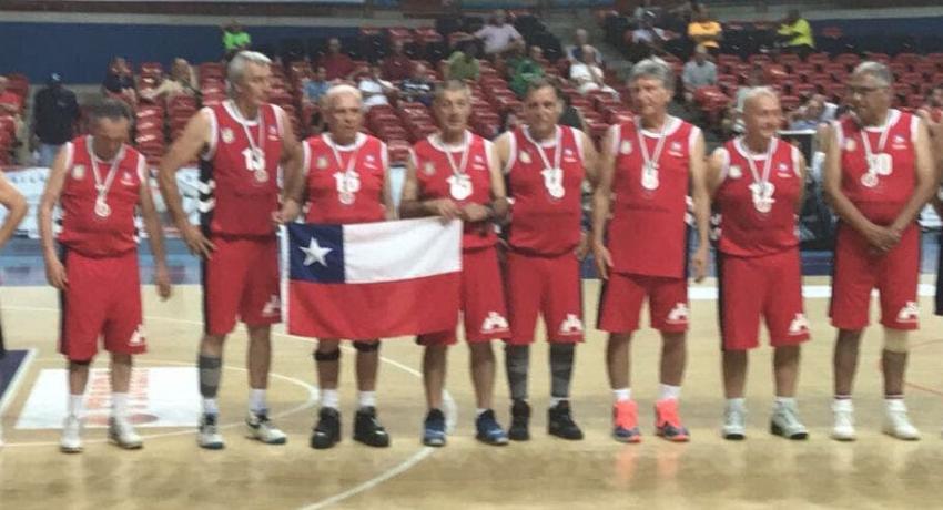Chile obtiene subcampeonato mundial de básquetbol senior en Italia