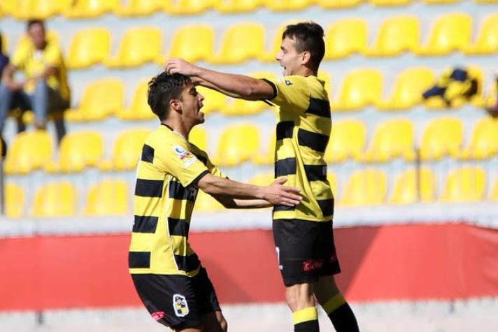 Coquimbo vence en “guerra de goles” a Everton en su estreno en Copa Chile