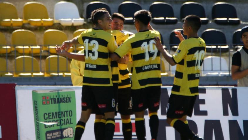 [VIDEO] Goles Copa Chile: Coquimbo Unido vence a Everton en "guerra de goles"