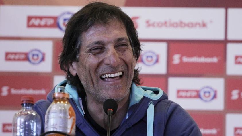 Mario Salas advierte a sus jugadores para Supercopa: “Colo Colo no es sólo Valdivia”