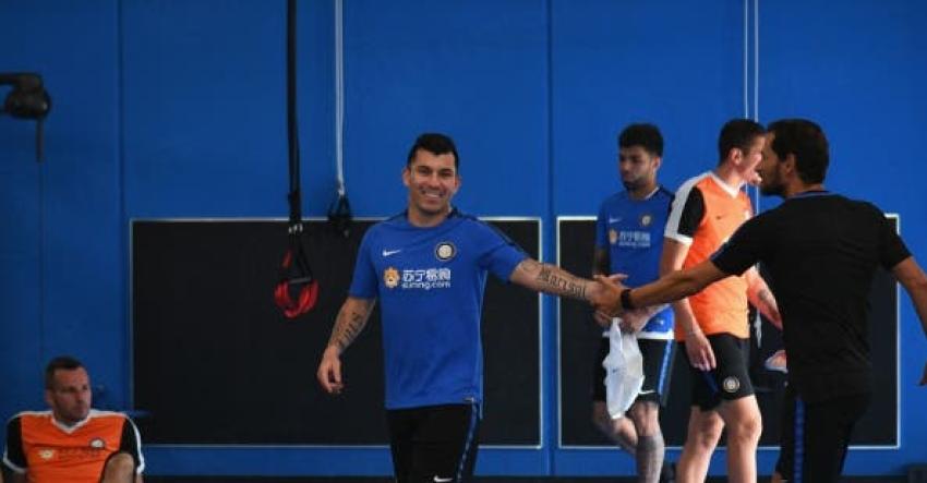 Gary Medel se unió a los trabajos de pretemporada junto al Inter de Milán