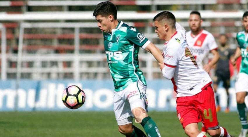 Curicó y Santiago Wanderers no despegan en el Transición tras empate en La Granja
