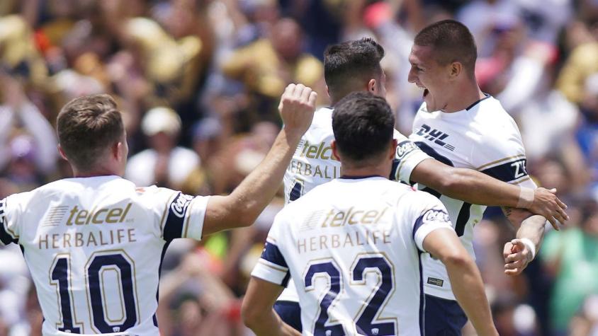 Nicolás Castillo marca un doblete y brinda triunfo a Pumas sobre Lobos en México