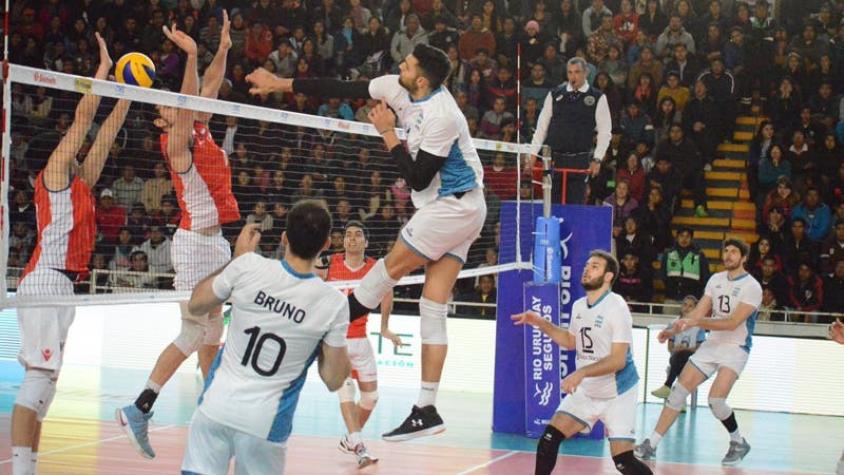 Chile cae ante Argentina y complica sus chances de llegar al Mundial de voleibol