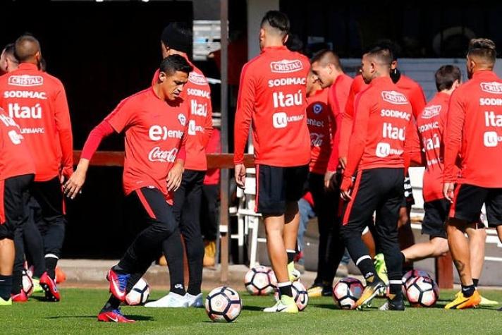Alexis le comunica a sus compañeros de "La Roja" su traspaso a Manchester City