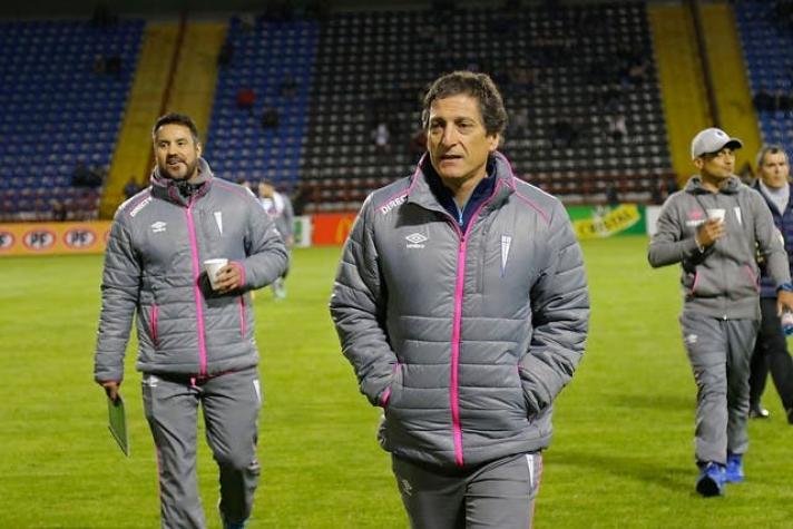 Accionistas de la UC piden salida de Mario Salas tras eliminación en Copa Chile