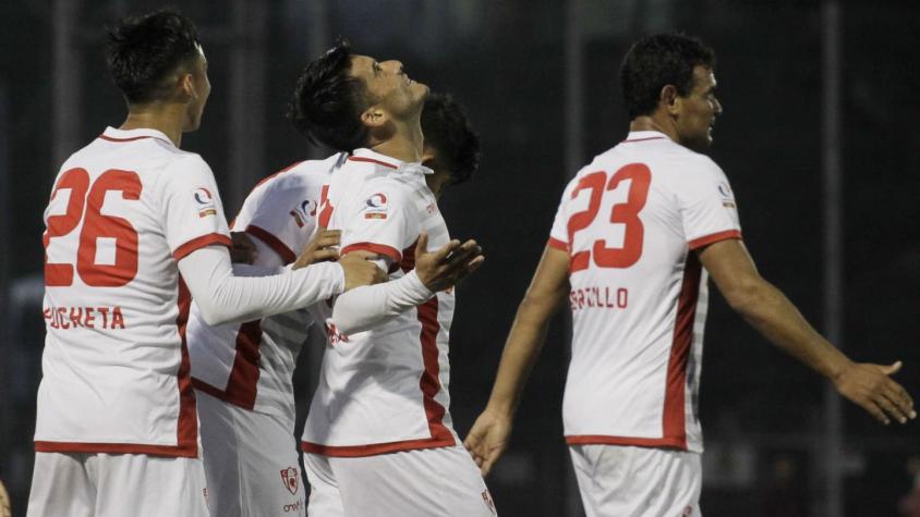 Deportes Copiapó derrota a Santiago Morning y continúa como líder de la Primera B