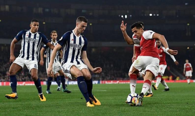 [VIDEO] Por esta jugada el técnico de West Bromwich tilda de tramposo a Alexis Sánchez