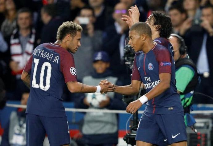 Neymar vence a Vidal: PSG apabulla a Bayern Munich en Champions League