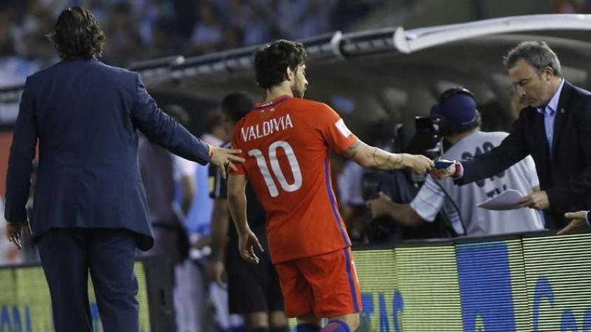 [VIDEO] Con Valdivia como titular: El equipo que prepara Pizzi para enfrentar a Ecuador