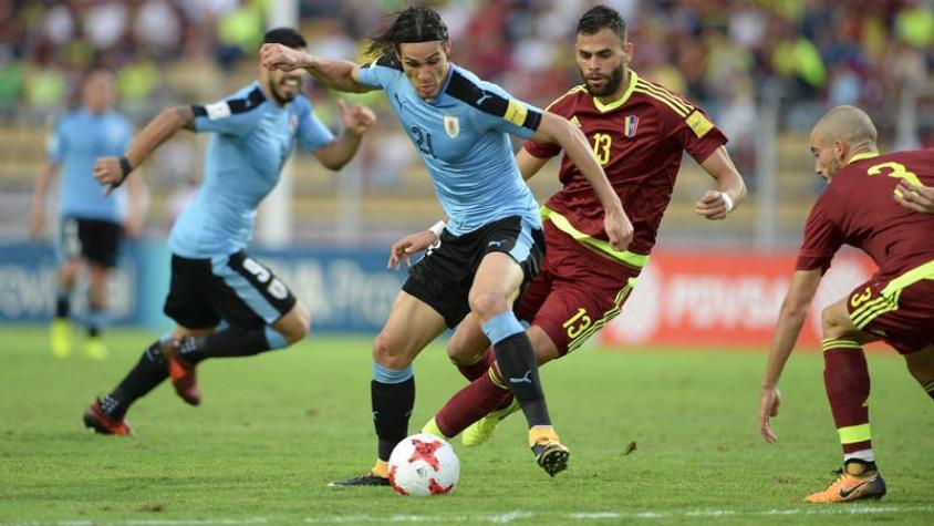 Uruguay iguala en su visita a Venezuela y queda a un paso del Mundial de Rusia 2018