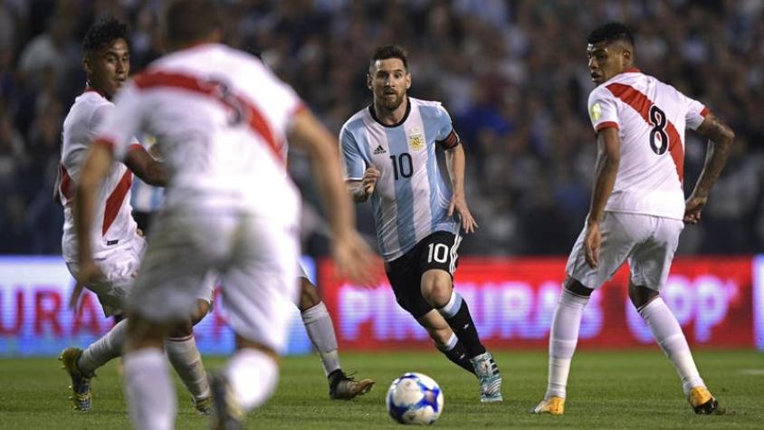 Argentina queda al borde de la eliminación tras empatar con Perú en La Bombonera