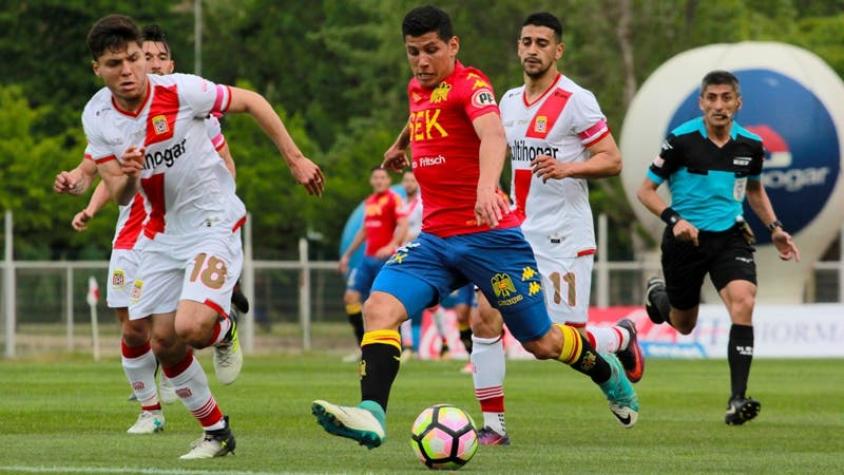 Unión Española gana con 10 jugadores y sigue líder del Transición junto a Colo Colo