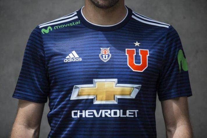 Universidad de Chile presenta oficialmente su nueva camiseta