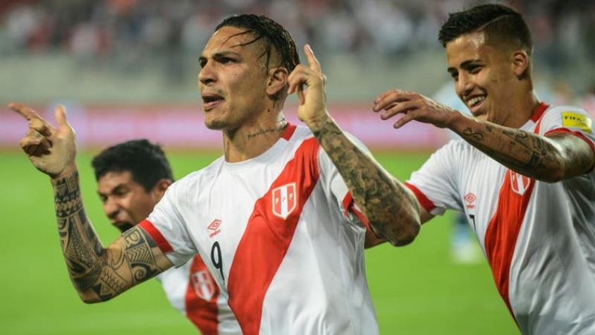 Paolo Guerrero llega a Perú para asumir su defensa tras la suspensión de FIFA