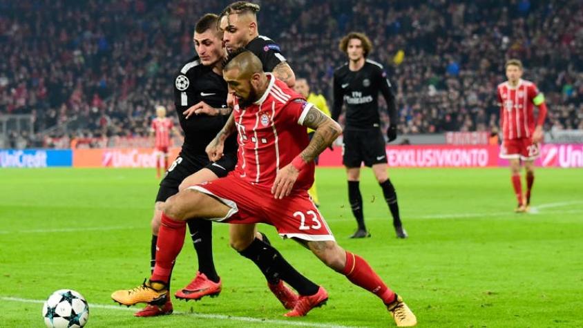 Arturo Vidal juega en triunfo del Bayern Munich sobre el PSG en la Champions