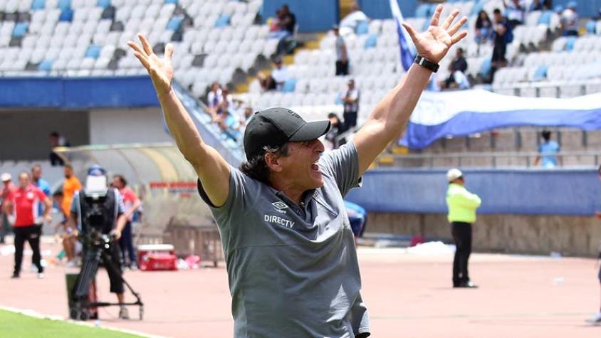 Mario Salas se emociona en su adiós de la UC: “Uno entiende que esto es inmediatez”