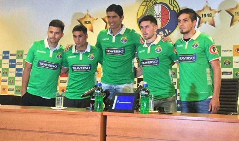 Audax Italiano presenta a sus refuerzos con Sebastián Abreu como principal figura