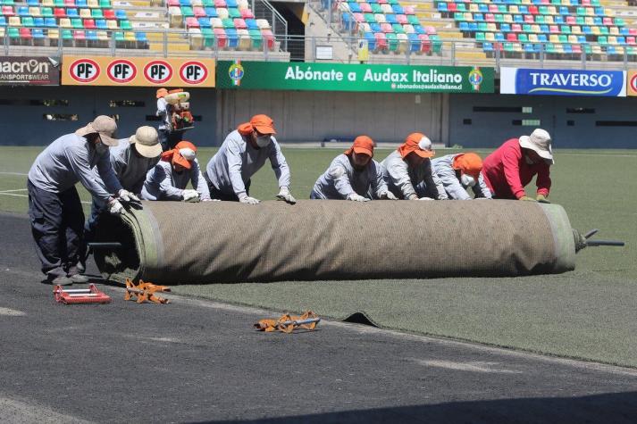 Audax inicia renovación del césped en el Bicentenario: “Estamos con los tiempos justos”