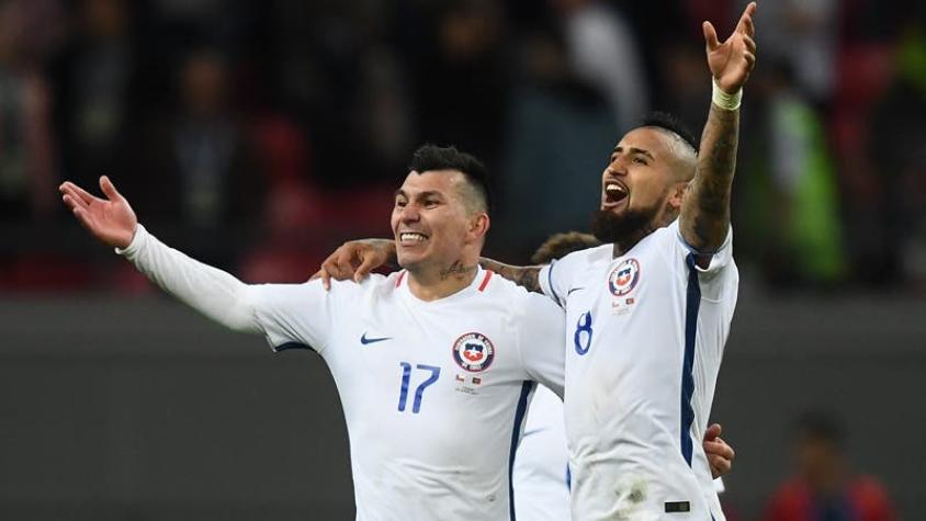 Gary Medel adelanta duelo con Vidal: “Va a ser algo distinto, porque es en Champions”