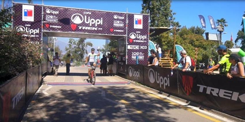 [VIDEO] Brasileño Luiz Coccuzi y la argentina Paula Quiros se adjudican la Copa Lippi Trek
