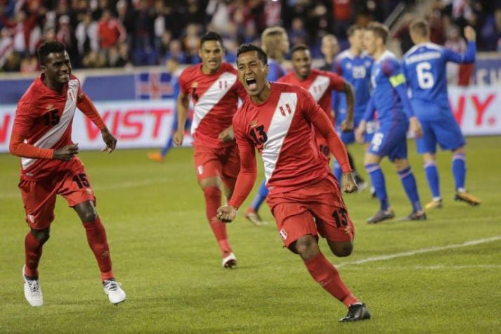 Perú brilla ante Islandia y suma 12 partidos sin perder