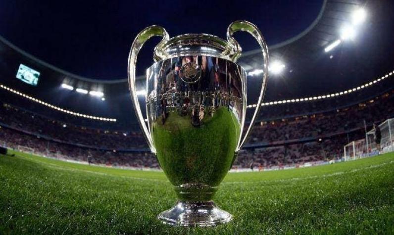 Roban, por unas horas, el trofeo de la UEFA en México