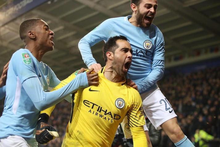 [VIDEO] Así celebró Claudio Bravo el título conseguido con el Manchester City