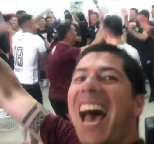 Jaime Valdés mostró parte de la celebración de Colo Colo en el camarín del Estadio Nacional