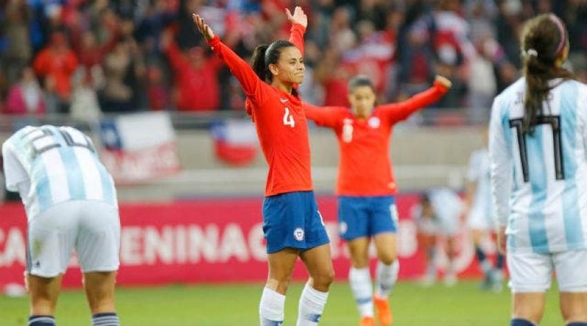 En Argentina ironizan con clasificación de La Roja femenina al Mundial