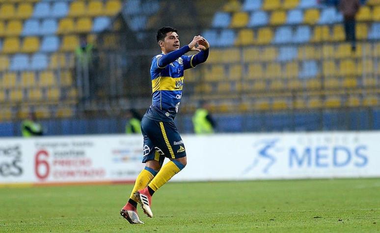 Everton frena a la Unión Española y empata con un hombre más