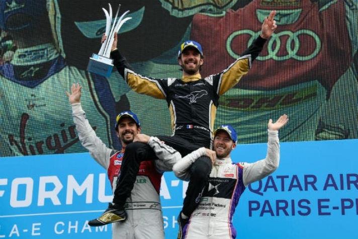 Francés Jean-Eric Vergne festeja ante su gente en el E-Prix de París