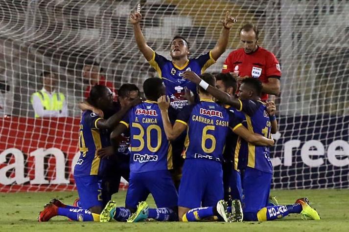 El mensaje con que Delfín recibió a Colo Colo en su arribo a Ecuador