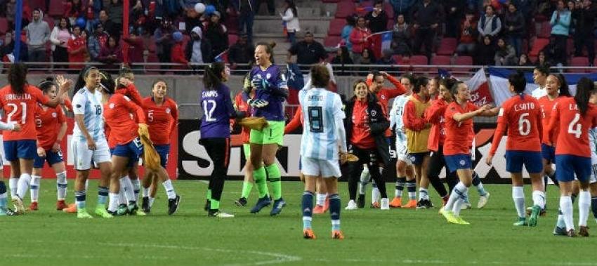 [VIDEO] Defensa de La Roja femenina ficha en club de Brasil