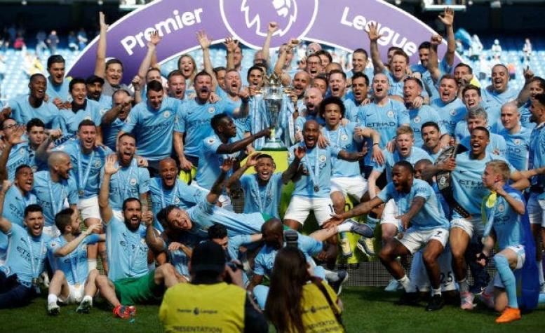 [FOTO] Destacan colaborador gesto de Claudio Bravo en Manchester City