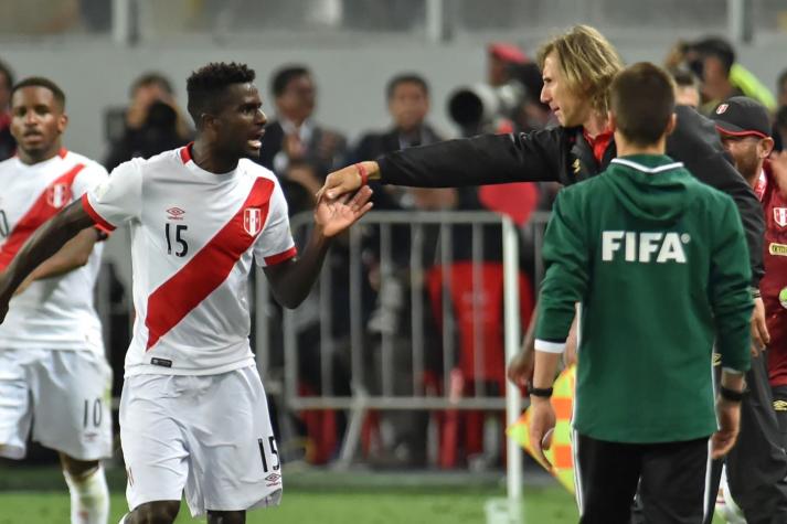 Levantó suspicacias: ¿Qué hacía Eric Cantona en entrenamiento de la Selección Peruana?